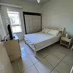 Apartamento A 100 Metros Da Praia Em Jardim Camburi