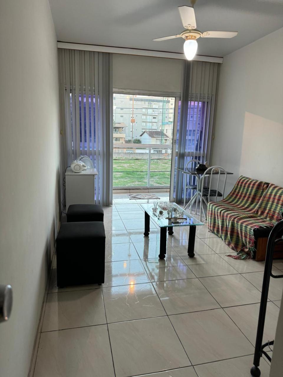 Apartamento A 100 Metros Da Em Jardim Camburi Vitória